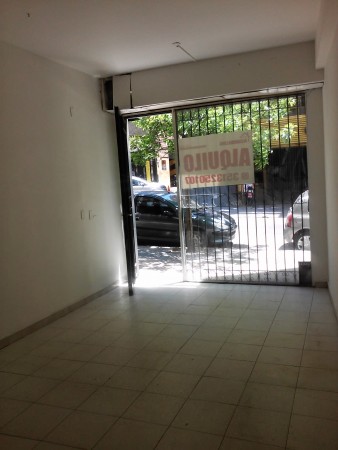 ALQUILO LOCAL COMERCIAL Z/ TRIBUNALES I