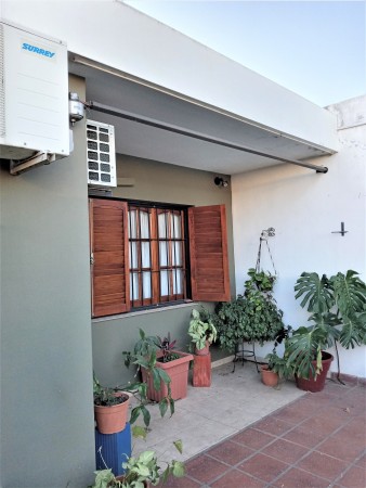 VENDO CASA ALTOS DE VELEZ SARSFIELD