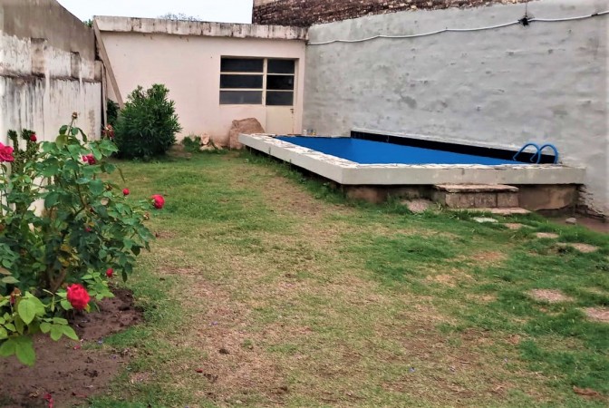 VENDO CASA BRIO DEAN FUNES - ZONA SUR